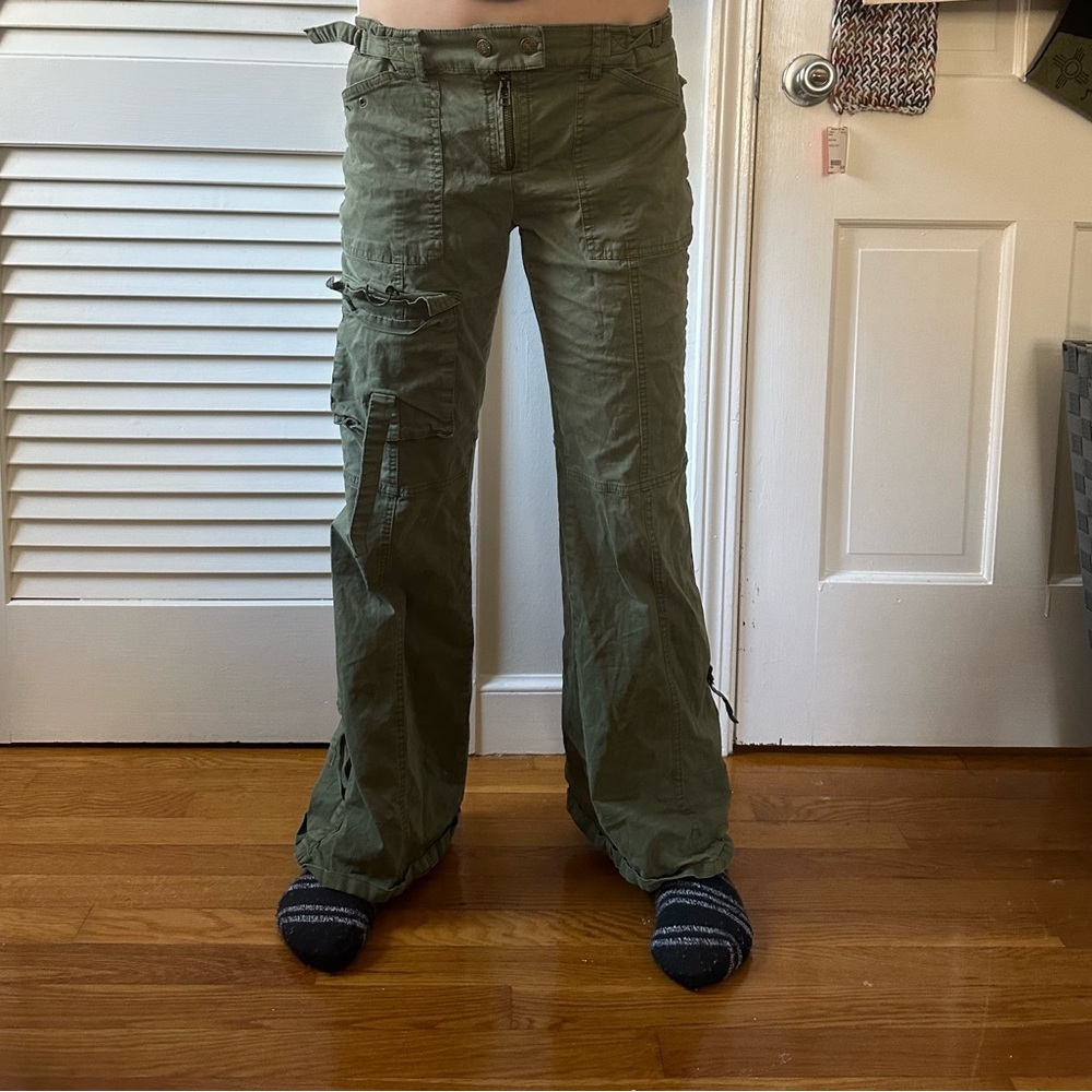 urban outfitters green flared cargo pants